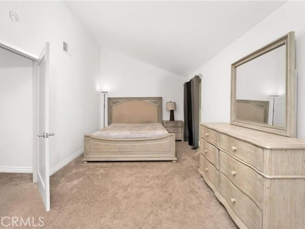 646 Sycamore Avenue 18, Claremont CA 91711