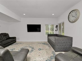 646 Sycamore Avenue 18, Claremont CA 91711