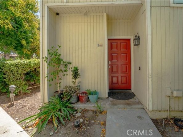 646 Sycamore Avenue 18, Claremont CA 91711