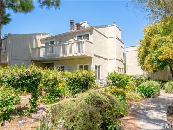 646 Sycamore Avenue 18, Claremont CA 91711