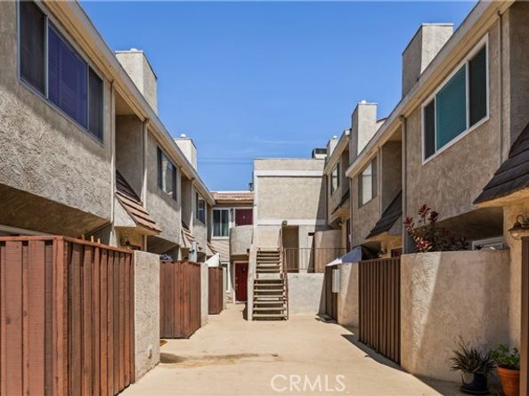 4230 Whitsett Avenue 6, Studio City (los Angeles) CA 91604
