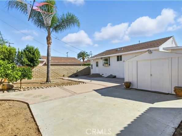 10414 El Dorado Avenue, Pacoima (los Angeles) CA 91331
