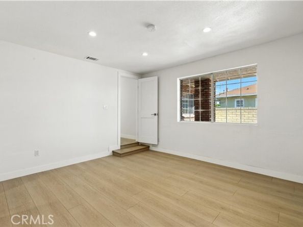 10414 El Dorado Avenue, Pacoima (los Angeles) CA 91331