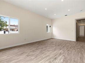 8149 Saint Clair, North Hollywood (los Angeles) CA 91605