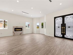 8149 Saint Clair, North Hollywood (los Angeles) CA 91605