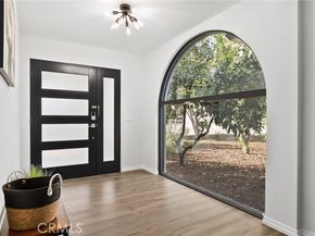 10000 Amestoy Avenue, Northridge (los Angeles) CA 91325