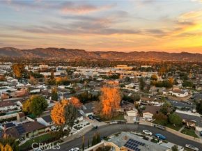 10000 Amestoy Avenue, Northridge (los Angeles) CA 91325