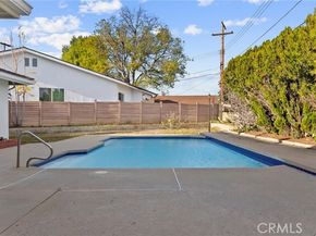 10000 Amestoy Avenue, Northridge (los Angeles) CA 91325