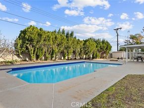 10000 Amestoy Avenue, Northridge (los Angeles) CA 91325