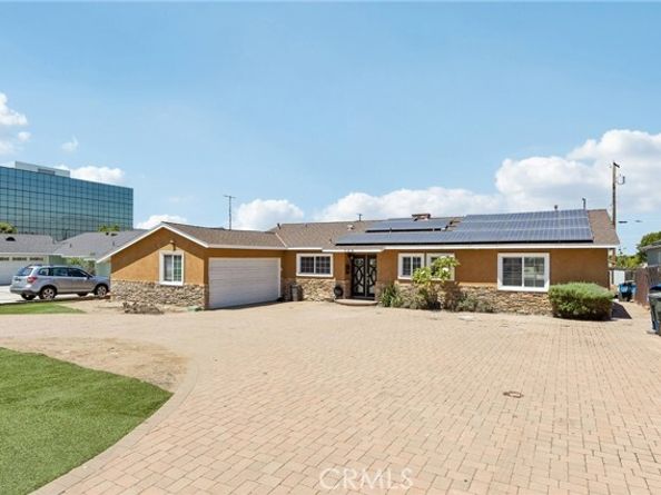 759 S Briargate, Covina CA 91723
