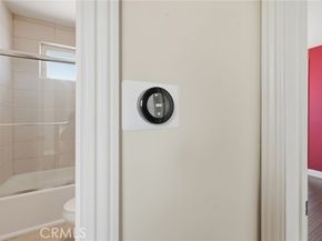 7608 Ani Way, North Hollywood (los Angeles) CA 91605