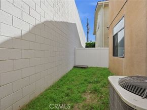 7608 Ani Way, North Hollywood (los Angeles) CA 91605