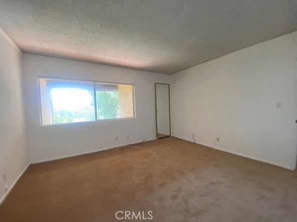 7738 Via Napoli 50, Burbank CA 91504