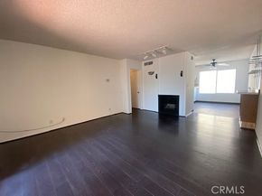 7738 Via Napoli 50, Burbank CA 91504
