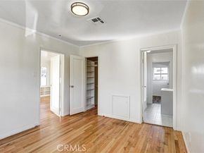 10335 Scoville Avenue, Sunland (los Angeles) CA 91040