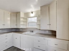 10335 Scoville Avenue, Sunland (los Angeles) CA 91040