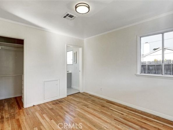 10335 Scoville Avenue, Sunland (los Angeles) CA 91040