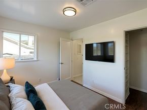 10335 Scoville Avenue, Sunland (los Angeles) CA 91040