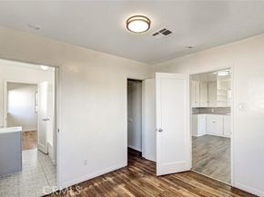 10335 Scoville Avenue, Sunland (los Angeles) CA 91040