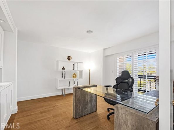 15464 Duomo Via Street, Los Angeles CA 90077