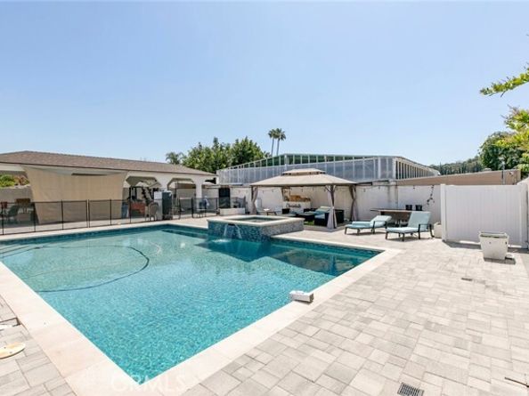 11024 Peoria Street, Sun Valley (los Angeles) CA 91352
