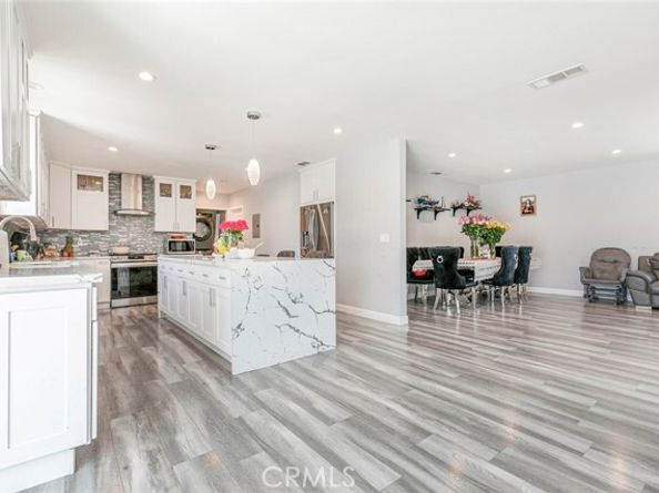 11024 Peoria Street, Sun Valley (los Angeles) CA 91352