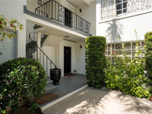 681 S Orange Grove 3, Pasadena CA 91105