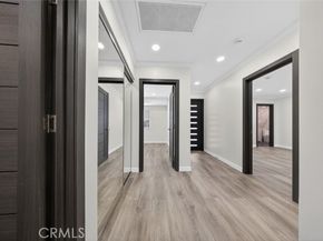 15753 Cohasset Street, Van Nuys (los Angeles) CA 91406