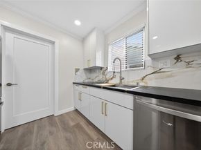 15753 Cohasset Street, Van Nuys (los Angeles) CA 91406