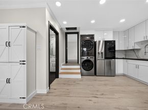 15753 Cohasset Street, Van Nuys (los Angeles) CA 91406