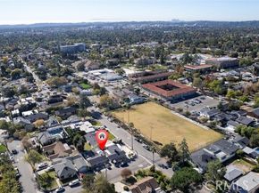 1670 N Oxford Avenue, Pasadena CA 91104
