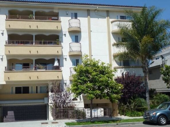 1828 Glendon Avenue, Los Angeles CA 90025