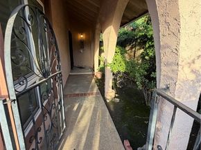 946 Goldenrod, Costa Mesa CA 92626