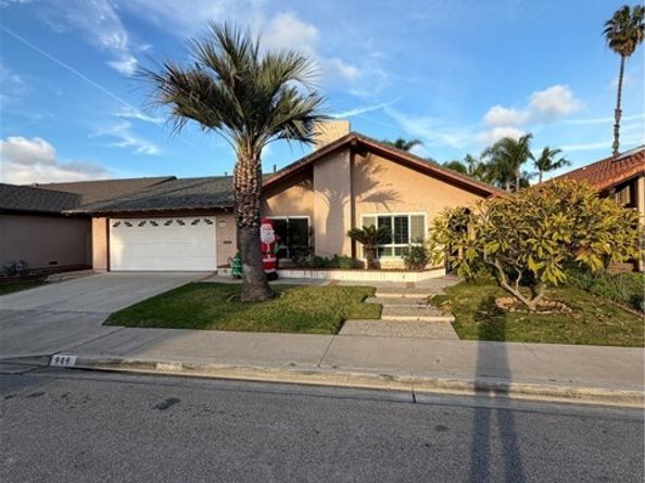 946 Goldenrod, Costa Mesa CA 92626