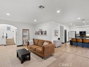 13372 Hyland, Sylmar (los Angeles) CA 91342