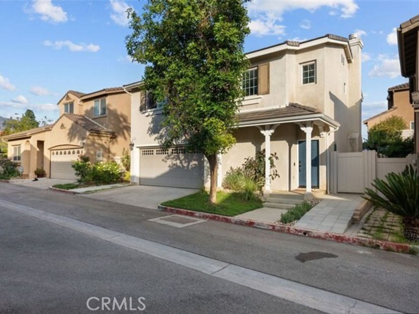 13372 Hyland, Sylmar (los Angeles), CA 91342 - For Sale