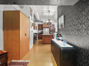 849 S Broadway M11, Los Angeles CA 90014