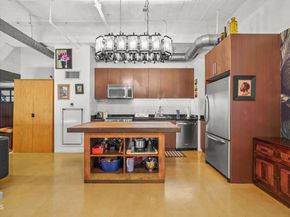 849 S Broadway M11, Los Angeles CA 90014