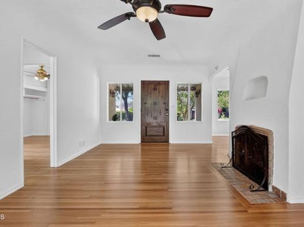 842 E Glenoaks Boulevard, Glendale CA 91207