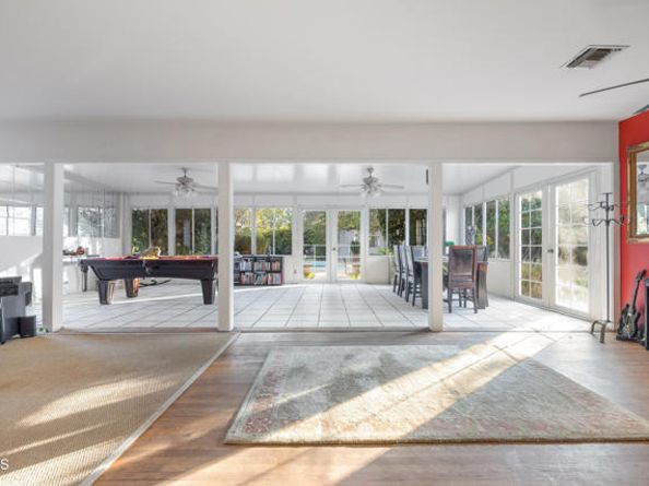 17350 Osborne Street, Northridge (los Angeles) CA 91325