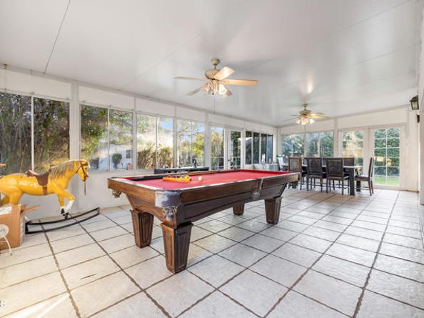 17350 Osborne Street, Northridge (los Angeles) CA 91325