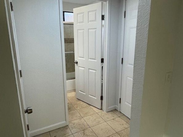 8359 Deering Avenue, Canoga Park (los Angeles) CA 91304