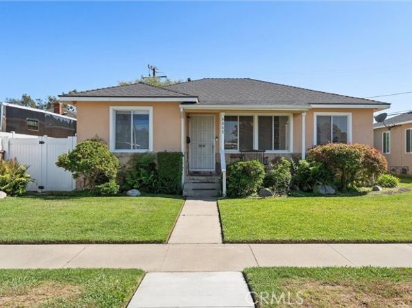 4945 Adenmoor, Lakewood CA 90713