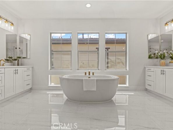 1186 Viejo Hills Dr, Lake Forest (el Toro) CA 92610