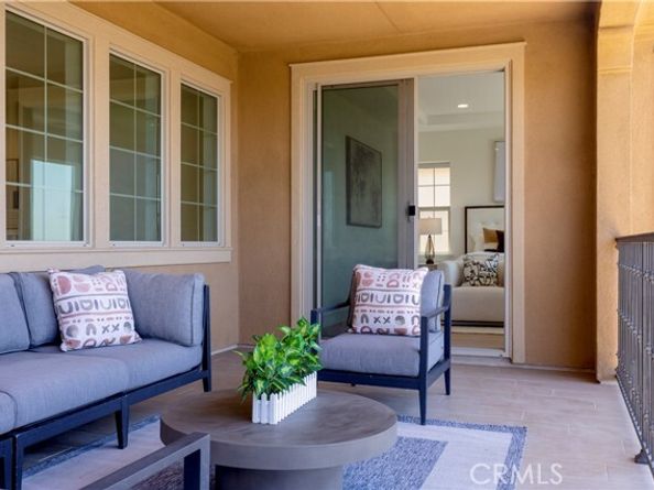 1186 Viejo Hills Dr, Lake Forest (el Toro) CA 92610