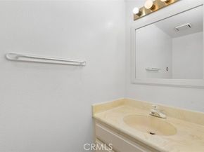 565 Springbrook, Irvine CA 92614