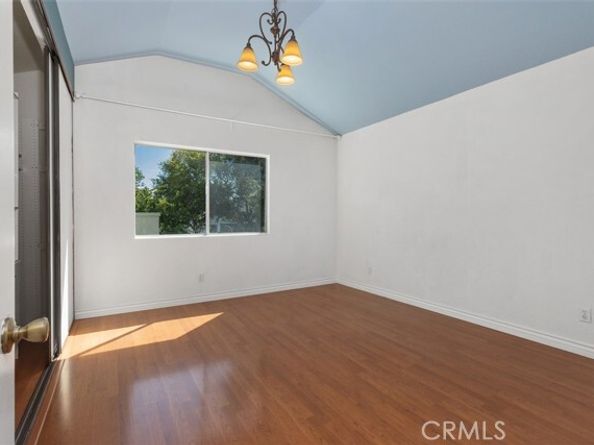 565 Springbrook, Irvine CA 92614