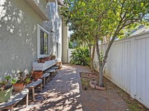 565 Springbrook, Irvine CA 92614
