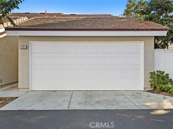 565 Springbrook, Irvine CA 92614