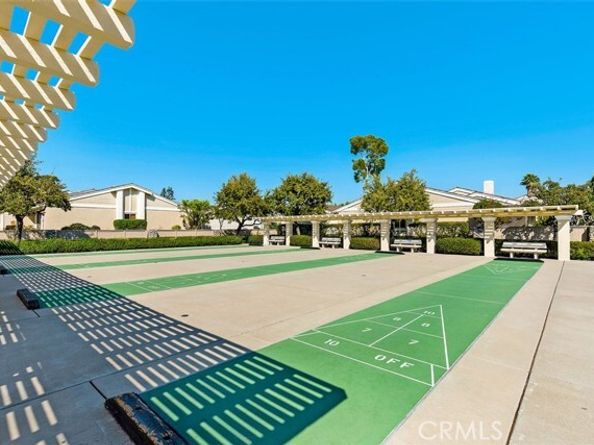 565 Springbrook, Irvine CA 92614